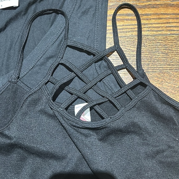 Cross Front Tank & Top Tank - Picture 4 of 6